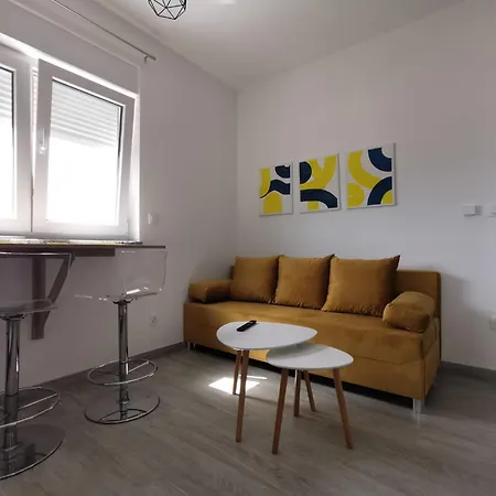 Apartment Adriana *