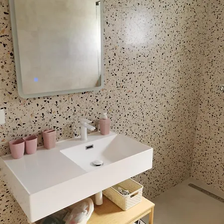 Adriana Apartmán *