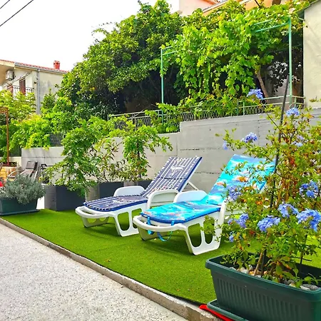 Apartment Adriana Seget Vranjica